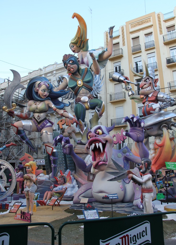 Totfalles: Av. Regne de València-Duque de Calabria